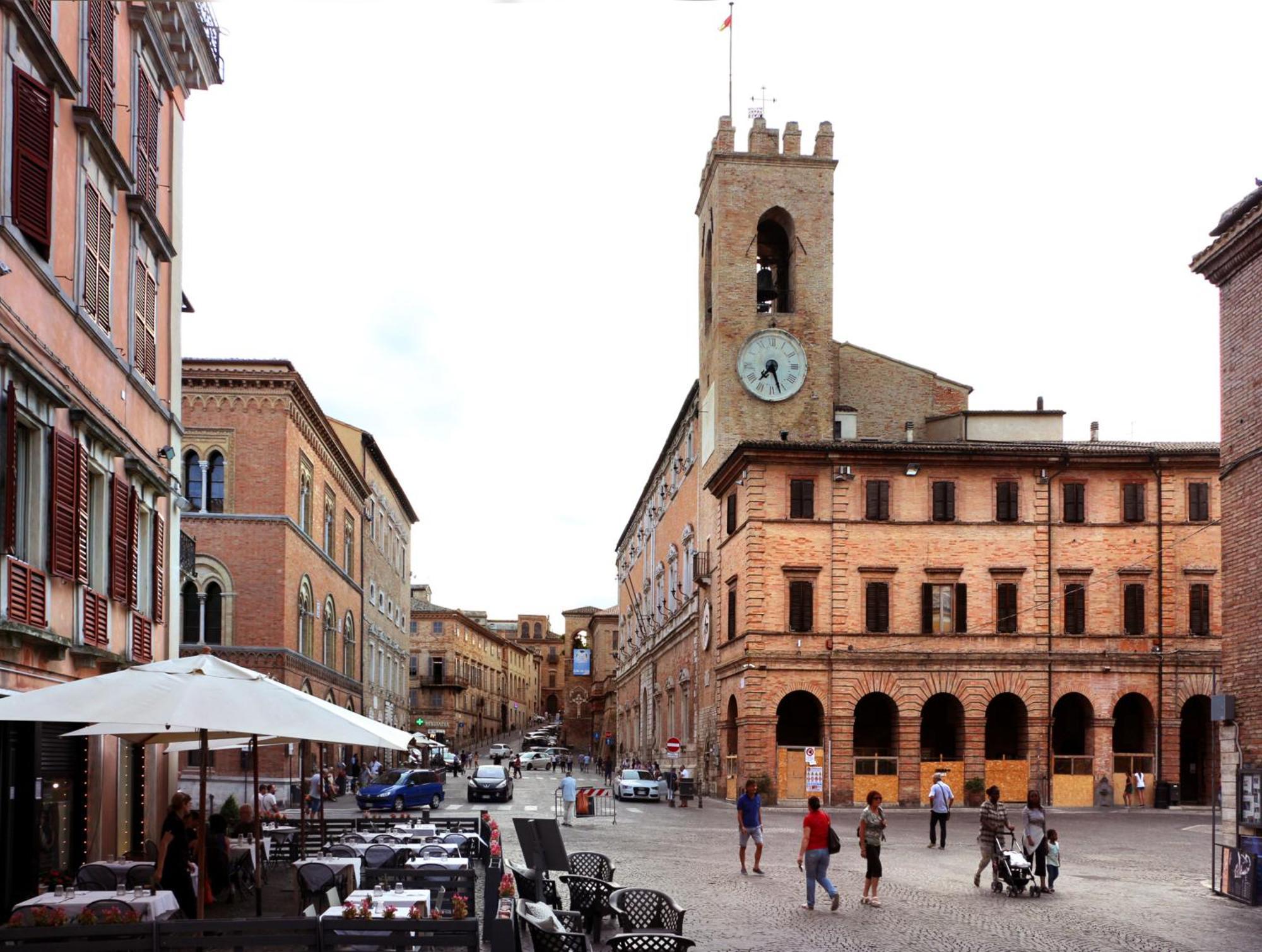 شقة Osimo Nel Cuore Del Centro, Free Wi-Fi E Netflix المظهر الخارجي الصورة